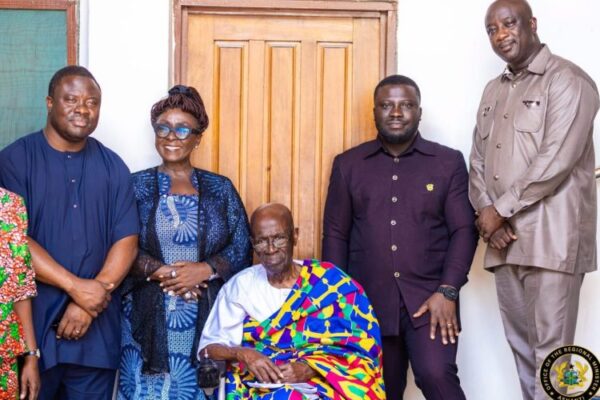 Tourism Minister Abla Dzifa Gomashie leads delegation to honour Highlife legend Agya Koo Nimo in Kumasi